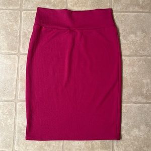 Hot pink *Barbiecore* pencil skirt
